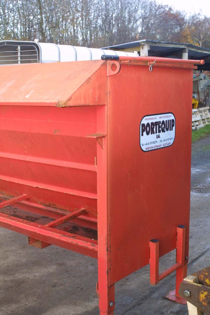 Portequip 10’ Single Sided Bull Beef Feeder