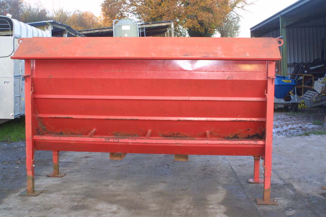 Portequip 10’ Single Sided Bull Beef Feeder