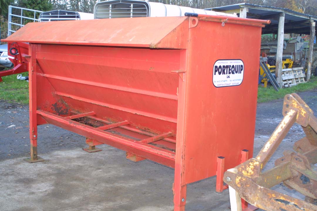 Portequip 10’ Single Sided Bull Beef Feeder