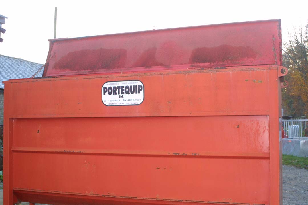 Portequip 10’ Single Sided Bull Beef Feeder