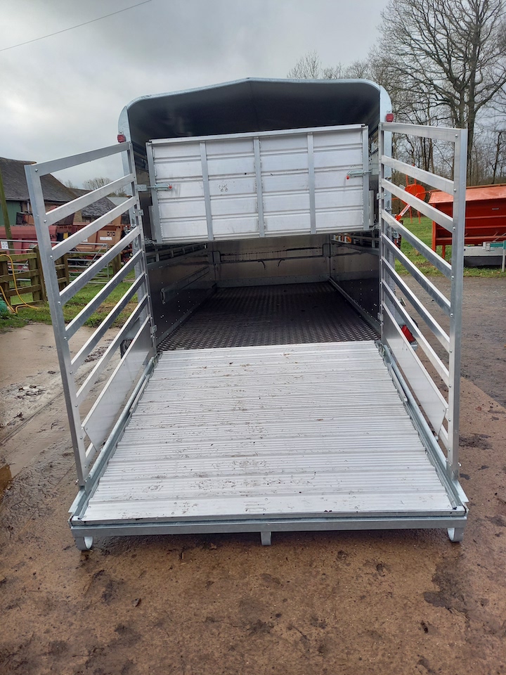 Indespension 14’ x 6’ Livestock Trailer