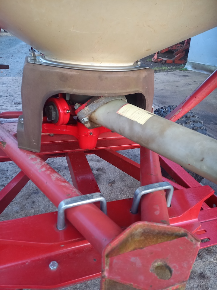 Logic/Vicon Universal Spreader/Sprayer