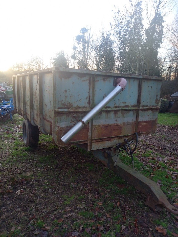 Salop 7 ton tipping trailer