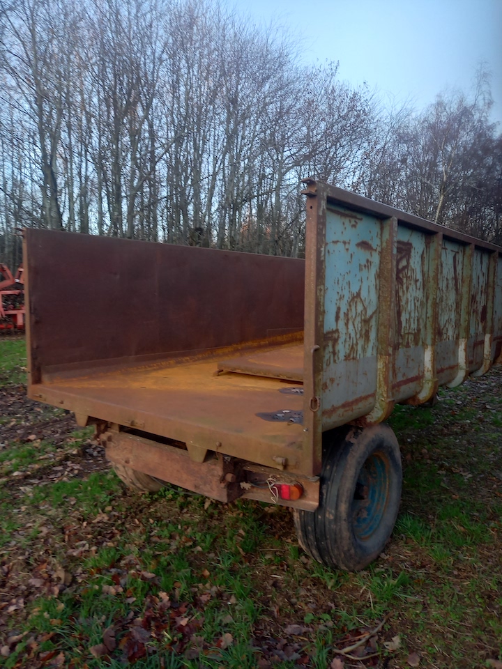 Salop 7 ton tipping trailer