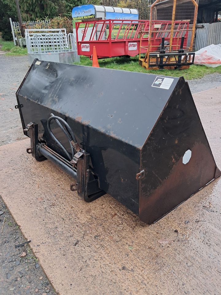 Quicke 2 metre toe tip bucket Quickie