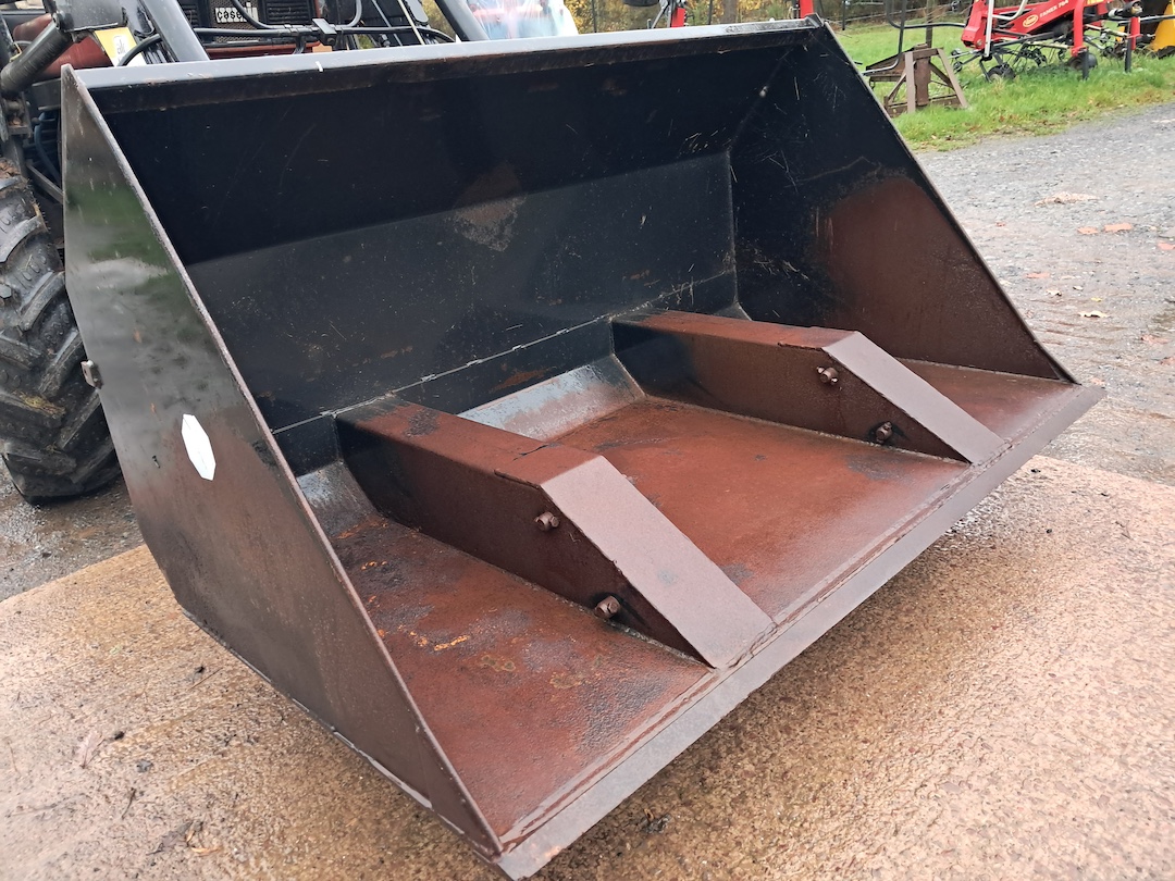 Quicke 2 metre toe tip bucket Quickie