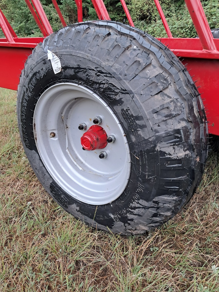 NEW Portequip 16ft x 4ft 6” sheep feed trailer