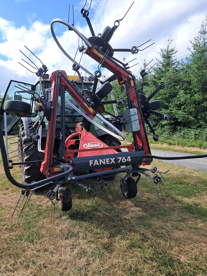 Vicon 764 Fanex 6 rotor tedder. VF6930